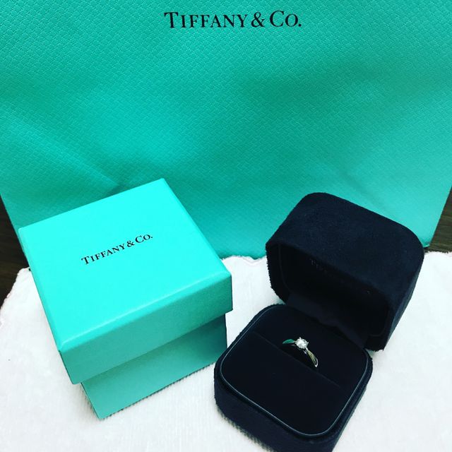 【ティファニー(Tiffany & Co.)の口コミ】 婚約指輪はカルティエとティファニーで探そうとしていて、私がティファニ…