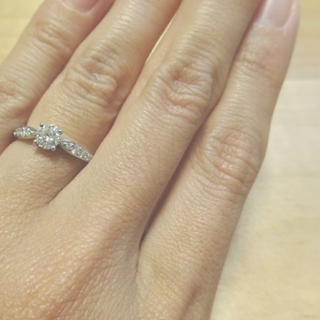 【ティファニー(Tiffany & Co.)の口コミ】 私の指が細いため、太くてしっかりしているリングがあまり似合いませんで…
