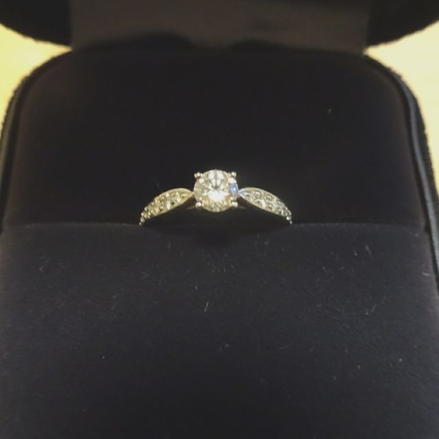 【ティファニー(Tiffany & Co.)の口コミ】 私の指が細いため、太くてしっかりしているリングがあまり似合いませんで…