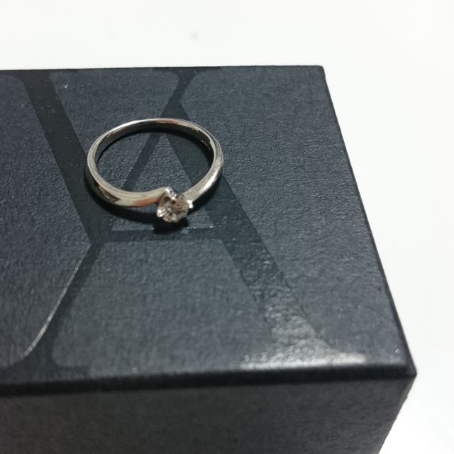 【ヴァンドーム青山(VENDOME AOYAMA)の口コミ】 予算の中で、シンプルでダイヤのカットが綺麗だと感じたため、選びました…