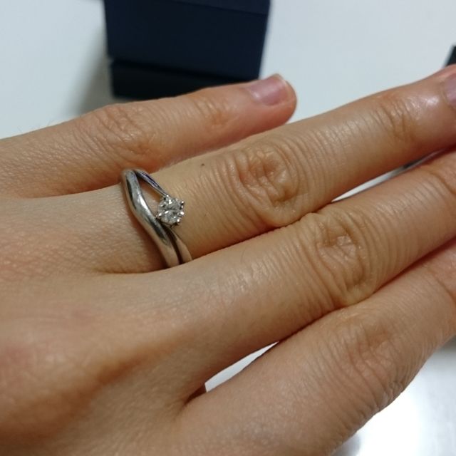 【ヴァンドーム青山(VENDOME AOYAMA)の口コミ】 予算の中で、シンプルでダイヤのカットが綺麗だと感じたため、選びました…