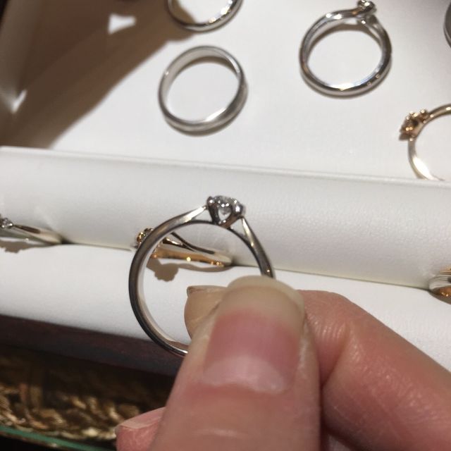 【杢目金屋(もくめがねや)の口コミ】 なんとなくぱっと見でみると、似たデザインが多い中でも、名前がひとつひ…