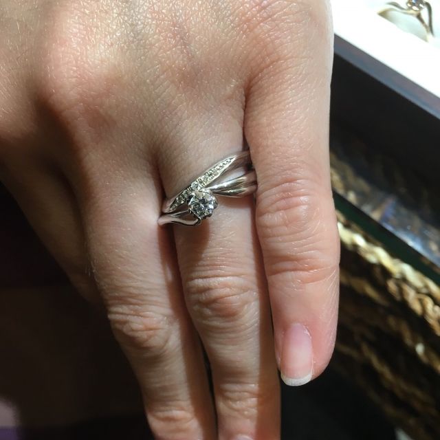 【杢目金屋(もくめがねや)の口コミ】 なんとなくぱっと見でみると、似たデザインが多い中でも、名前がひとつひ…