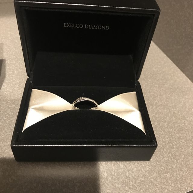 【エクセルコダイヤモンド(EXELCO DIAMOND)の口コミ】 結婚式場の紹介で来店しました。3店舗目だったのですが、婚約、結婚指輪専…
