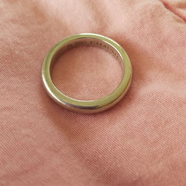 【ショーメ(CHAUMET)の口コミ】 存在感があったこと。同じくらいの価格でも、ほかの物より存在感と重厚感…