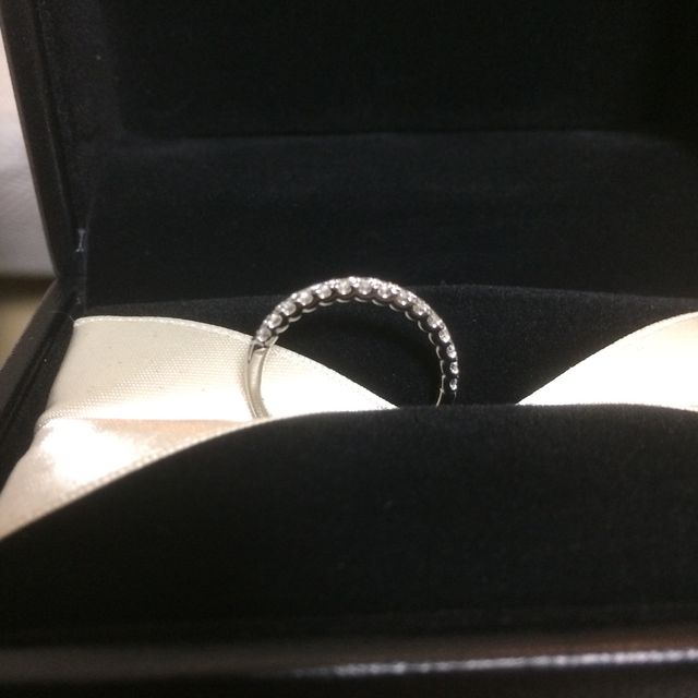 【エクセルコダイヤモンド(EXELCO DIAMOND)の口コミ】 ダイヤモンドの綺麗さが気に入ってこちらのハーフエタニティに決めました…