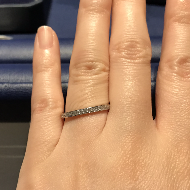 【銀座ダイヤモンドシライシの口コミ】 数店舗回った中で一番綺麗でキラキラしていて輝いていました！
店舗内で、…