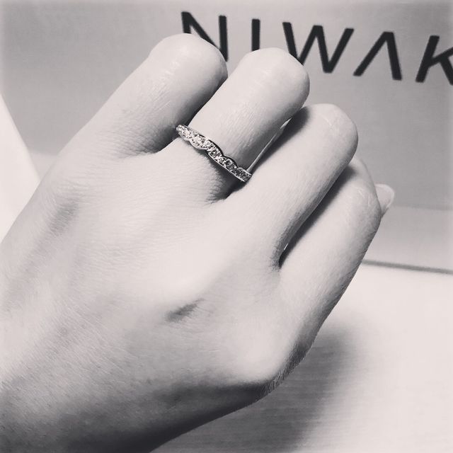 【俄(にわか)の口コミ】 ペアで30万円の予算でハーフエタニティを探していたのですが、値段が張っ…