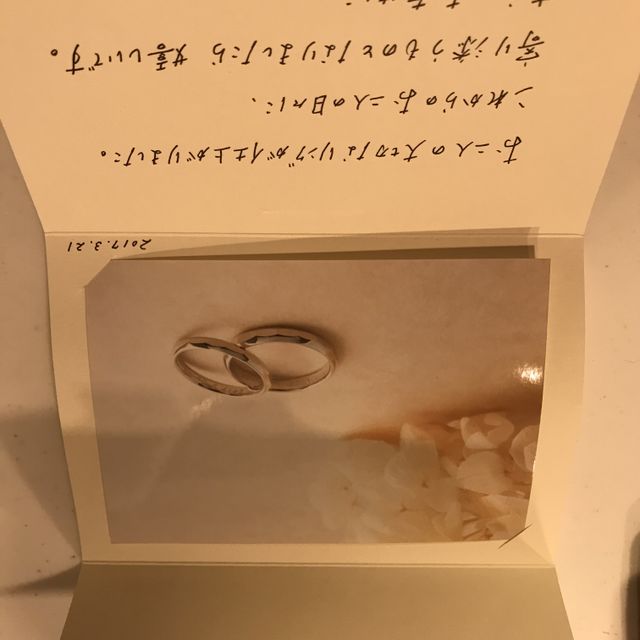 【メデルジュエリー(Mederu jewelry)の口コミ】 旦那は無骨なデザインで太めを希望
私は華奢で細めかつ婚約指輪のエターナ…