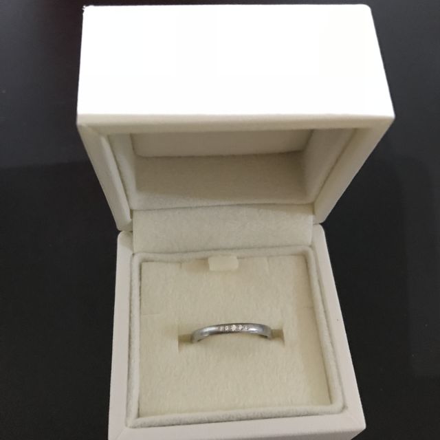 【アイプリモ(I-PRIMO)の口コミ】 私は指が太いためリング幅が細い指輪を探して複数のショップへ行きました…