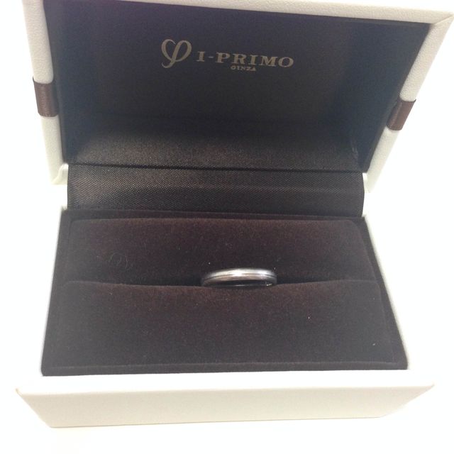 【アイプリモ(I-PRIMO)の口コミ】 シンプルな中にも中央のラインから上下で質感が異なっているところがオシ…