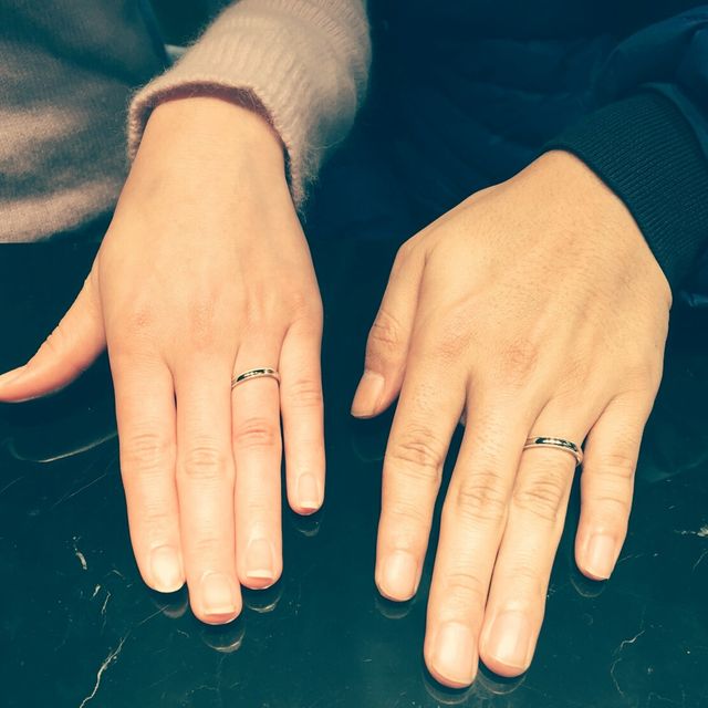 【CHRISTIAN BAUER(クリスチャンバウアー)の口コミ】 普段指輪をあまり着けないため、着け心地の良さを重視しました。デザイン…