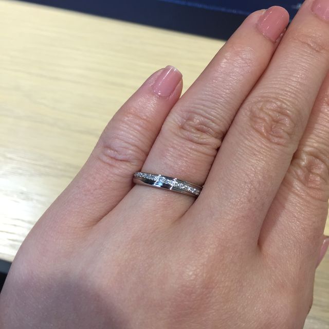 【PROPONERE(プロポネール)の口コミ】 最近の流行りでは細めのリングが人気みたいで太目のリングの部類になると…