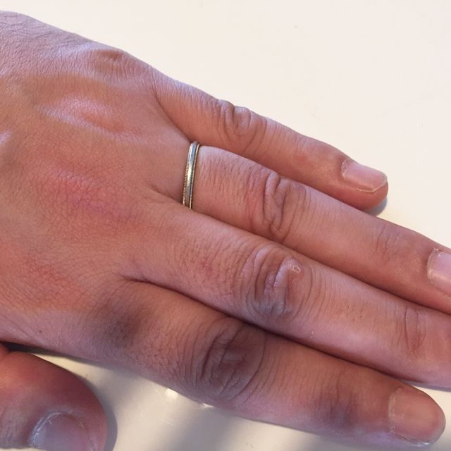 【ティファニー(Tiffany & Co.)の口コミ】 普段から指輪をつける習慣がなく、結婚指輪をつけることにも違和感があり…
