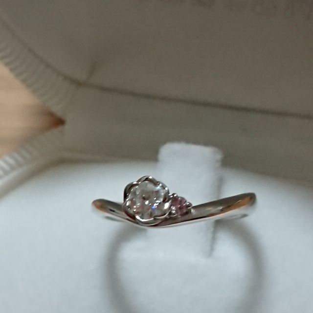 【TRECENTI(トレセンテ)の口コミ】 何より、他にはないデザインが気に入りました。いくつか店舗で試着したり…