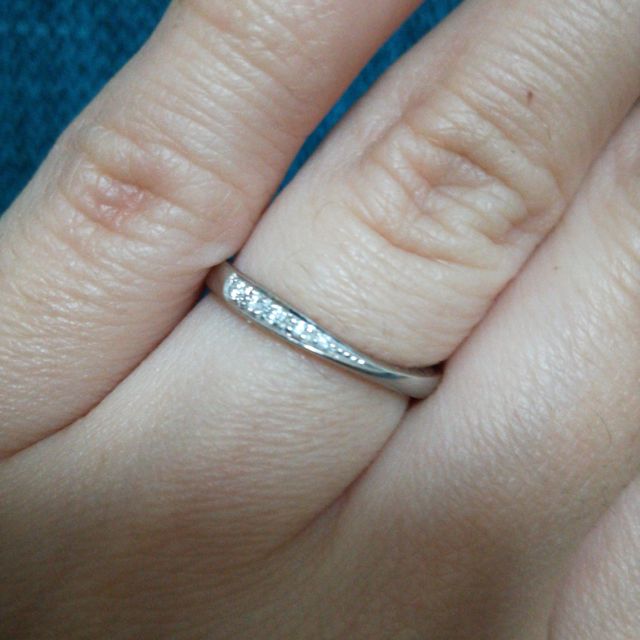 【銀座ダイヤモンドシライシの口コミ】 結婚式場で銀座ダイヤモンドシライシのパンフレットをもらいその中で気に…