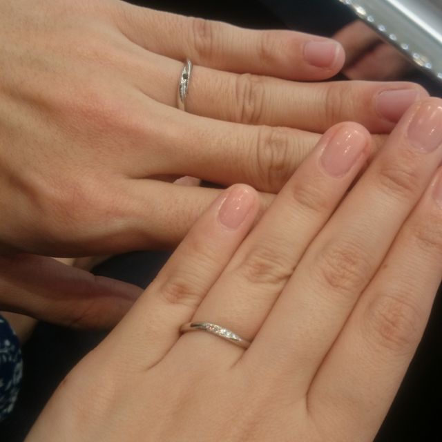 【GALA JEWELRY(ガラジュエリー)の口コミ】 お手頃な価格で満足のいくデザインでした。
複数店舗を回ったが、ここまで…