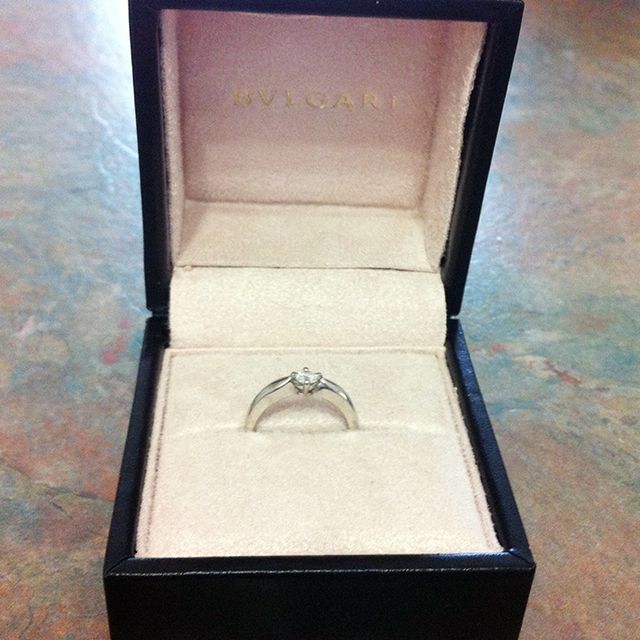 【ブルガリ(BVLGARI)の口コミ】 シンプルでダイヤモンドが邪魔にならないスマートなデザインなところが気…