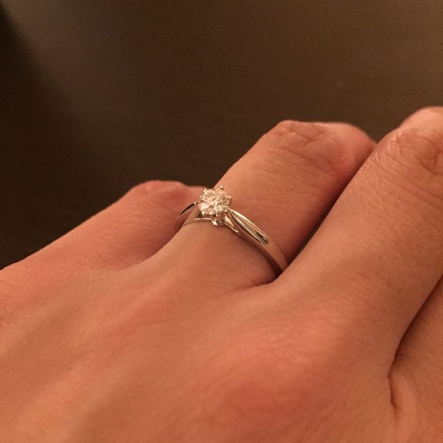 【エクセルコダイヤモンド(EXELCO DIAMOND)の口コミ】 カルティエやティファニーなど、様々な有名ブランドを見て回りましたが、…