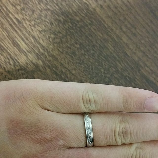 【SCARABE(スカラベ)の口コミ】 ペアリングで似たデザインのものをずっとつけていました。なので、そのデ…