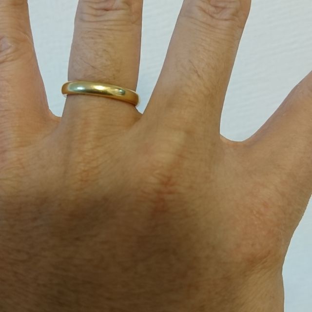 【agete(アガット)の口コミ】 妻が好きなブランドであった事と、ゴールド系の指輪が充実していたためこ…