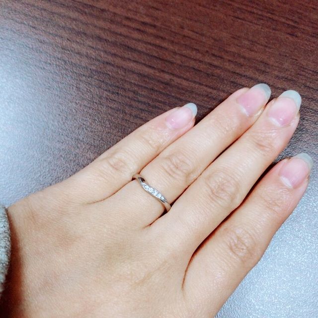 【GALA JEWELRY(ガラジュエリー)の口コミ】 やはりお値段です！プラチナでこのお値段はとても魅力的☆婚約指輪と重ね付…