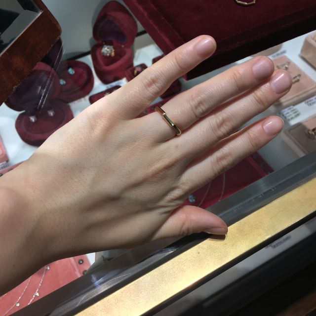 【グッチ(GUCCI)の口コミ】 あまりないデザインで、他の人と被りたくない人にはとてもステキだと思い…