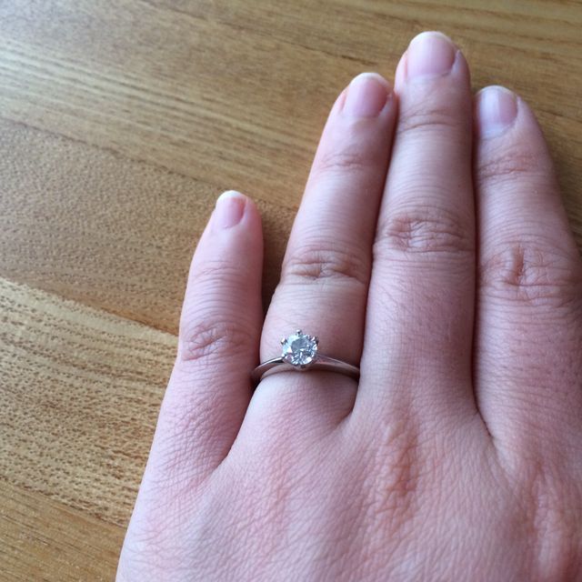 【ティファニー(Tiffany & Co.)の口コミ】 高校生のころから雑誌の広告に出ているティファニーのブリリアントカット…