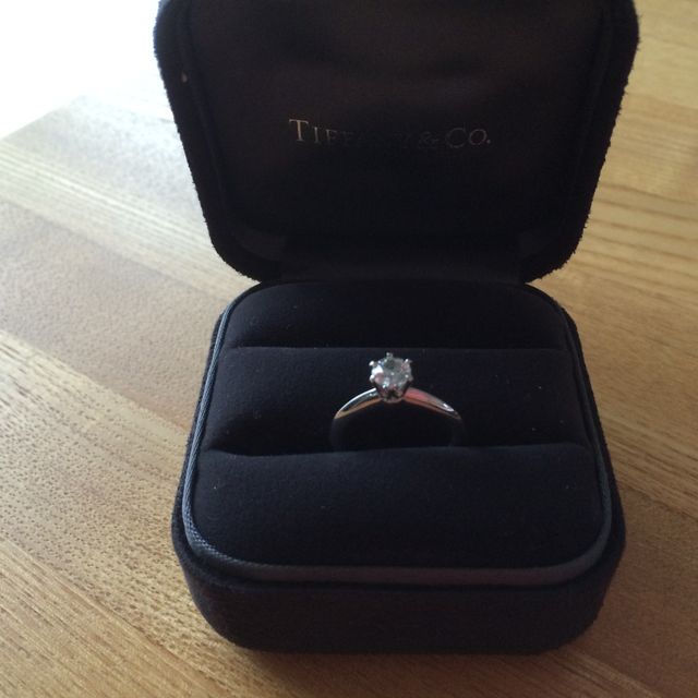 【ティファニー(Tiffany & Co.)の口コミ】 高校生のころから雑誌の広告に出ているティファニーのブリリアントカット…