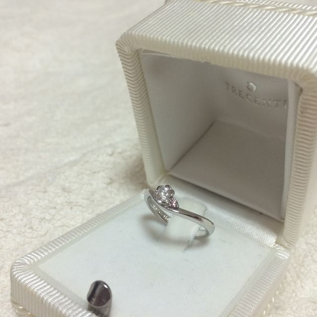 【TRECENTI(トレセンテ)の口コミ】 とにかくデザインの可愛らしさが決め手でした。ゼクシィで広告を見て一目…