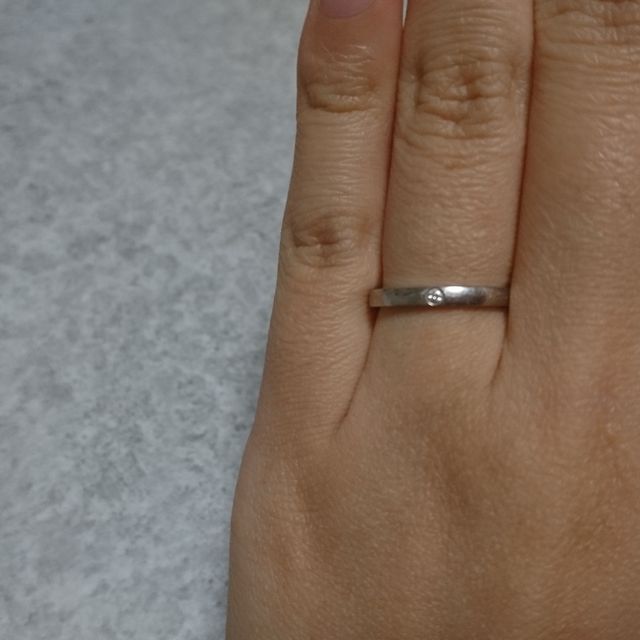 【カルティエ(Cartier)の口コミ】 医療の現場で働いているので余り目立たず仕事中でも付けられるようなシン…