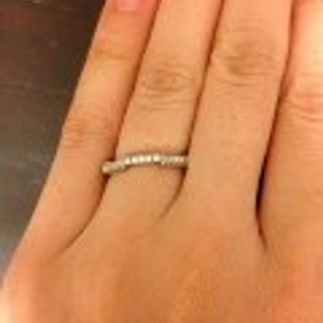 【グッチ(GUCCI)の口コミ】 もともとGUCCIが大好きで、指輪を購入するならGUCCIと決めていた。
また人…