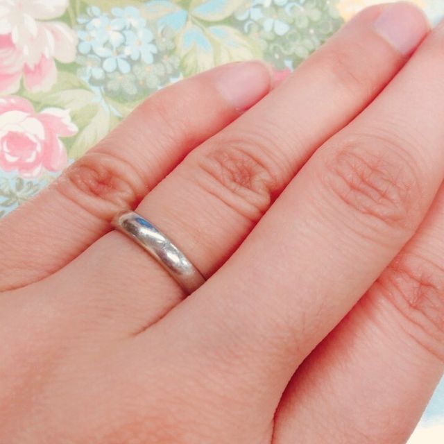 【ティファニー(Tiffany & Co.)の口コミ】 どんな場面・年齢にも合う、定番のリングにしました。
数十年先もつける事…
