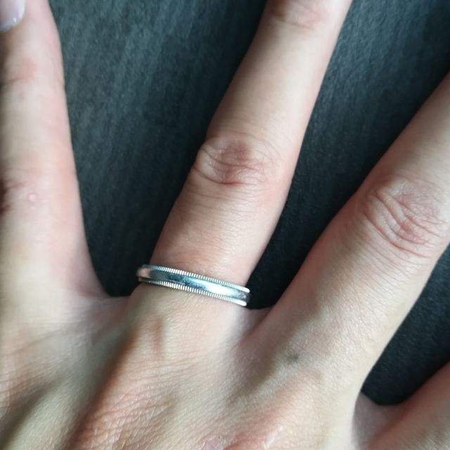 【ティファニー(Tiffany & Co.)の口コミ】 最初はなんのデザインもないシンプルなものにしようかと思っていましたが…