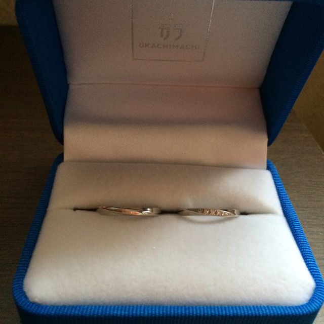 【GALA JEWELRY(ガラジュエリー)の口コミ】 シンプルでとても好みのデザインだったからです。
とにかく予算が少なくて…