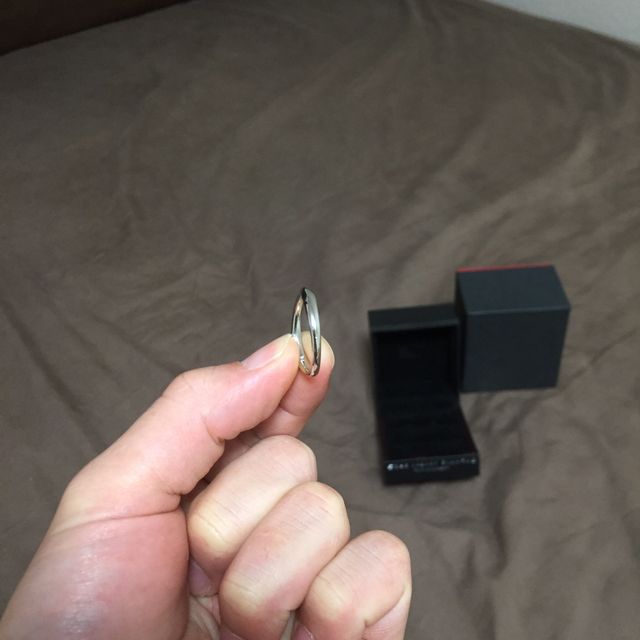 【ラザール ダイヤモンド(LAZARE DIAMOND)の口コミ】 1番の決めてはデザインでした。ぱっと見た印象ではシンプルなのですが、ラ…