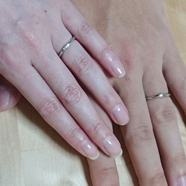 【ラザール ダイヤモンド(LAZARE DIAMOND)の口コミ】 いろんなタイプをはめさせていただき、指にはめたときのデザイン、指がす…