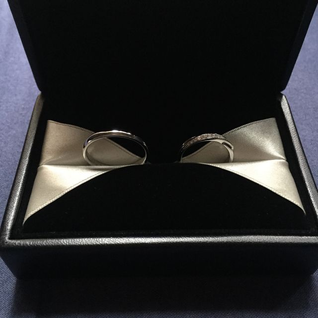 【エクセルコダイヤモンド(EXELCO DIAMOND)の口コミ】 婚約指輪とセットのリングがあったので重ね付けしても違和感なく、とても…