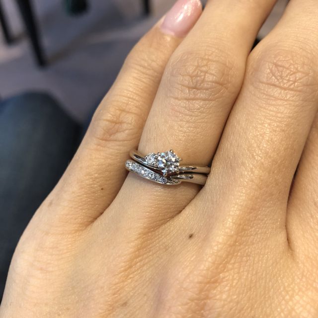 【ケイウノ ブライダル(K.UNO BRIDAL)の口コミ】 4店舗をみてケイウノで婚約指輪と結婚指輪の3点セット50万のキャンペーン…