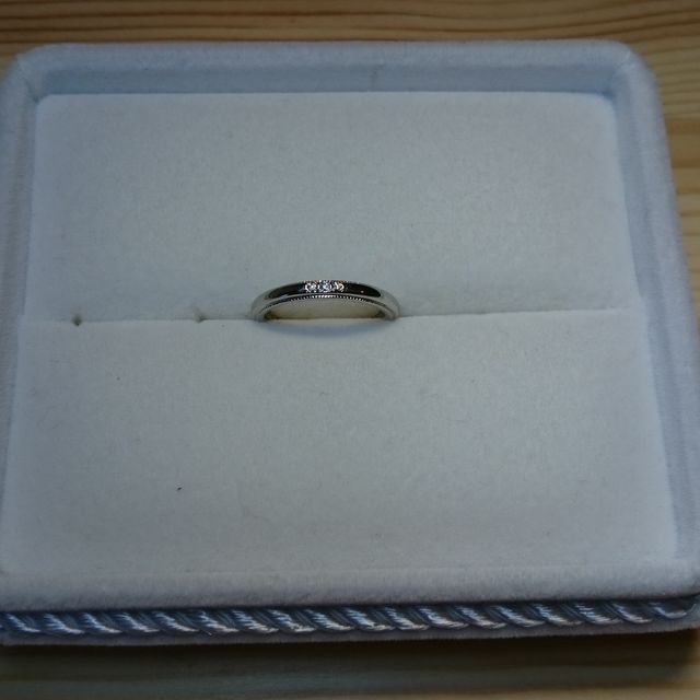 【TRECENTI(トレセンテ)の口コミ】 シンプルだけど主張しすぎない指輪を探しました。旦那さんの要望はミル打…