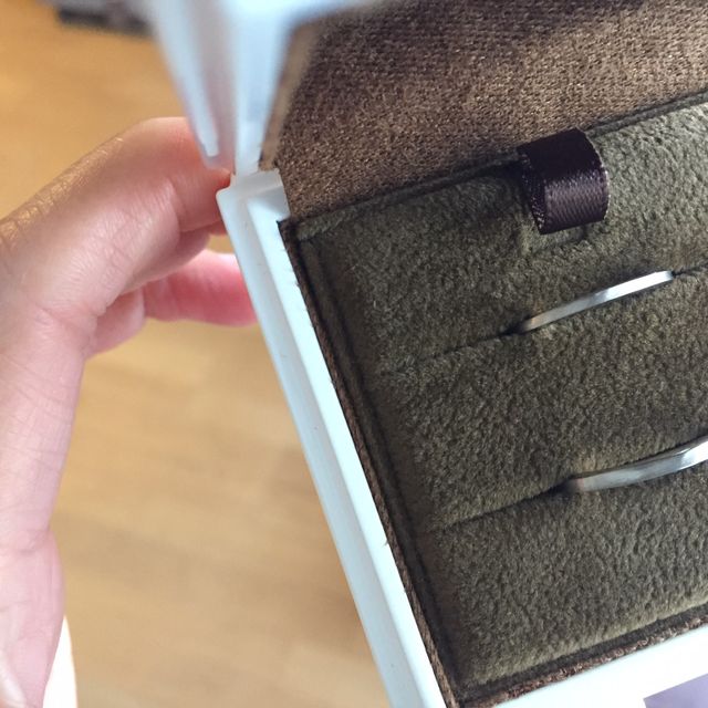 【FRAU KOBE JAPAN(フラウ コウベ ジャパン)の口コミ】 指輪を購入する際に決めていたことが、華奢で細い感じ、くすんだ色味、の2…