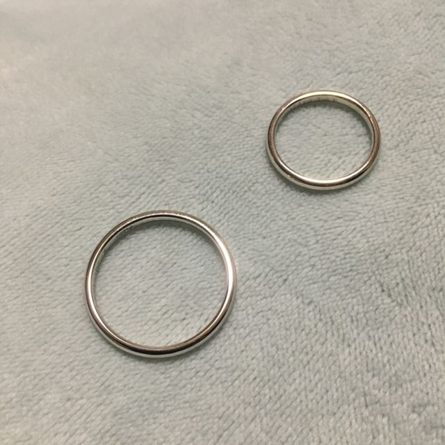 【銀座ダイヤモンドシライシの口コミ】 どんな物にしようか全然決まっておらず、知り合いのススメもあり来店。
ず…