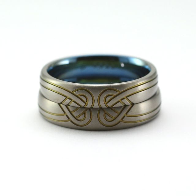 【Aroode(アローデ)の口コミ】 直感で決めました。初めは、オーソドックスなデザインでプラチナやゴール…