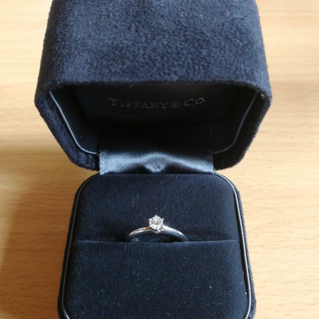 【ティファニー(Tiffany & Co.)の口コミ】 何店舗か回る予定でしたが、すごく綺麗なデザインで即決でした。元々Tiffa…