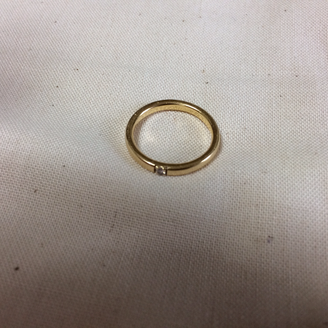 【Galopine & Galopin(ガロピーネガロパン)の口コミ】 自分の両親の指輪がゴールドだったのでずっと憧れておりゴールドの指輪を…