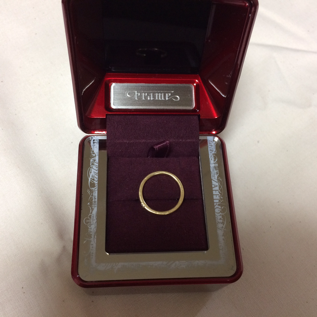 【Galopine & Galopin(ガロピーネガロパン)の口コミ】 自分の両親の指輪がゴールドだったのでずっと憧れておりゴールドの指輪を…