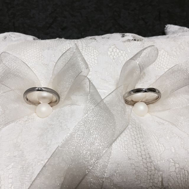 【エクセルコダイヤモンド(EXELCO DIAMOND)の口コミ】 エリザベートフィーヌというこのリングは、結婚指輪らしいストレートライ…