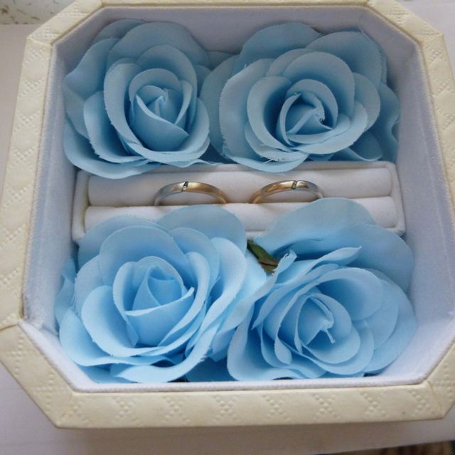 【AFFLUX(アフラックス)の口コミ】 初めは別の指輪を見にいったのですが、この指輪はセミオーダーで選択肢が…