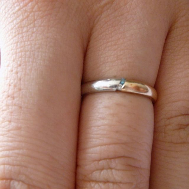 【AFFLUX(アフラックス)の口コミ】 初めは別の指輪を見にいったのですが、この指輪はセミオーダーで選択肢が…