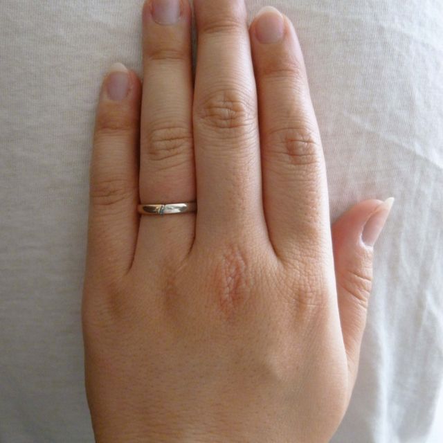 【AFFLUX(アフラックス)の口コミ】 初めは別の指輪を見にいったのですが、この指輪はセミオーダーで選択肢が…